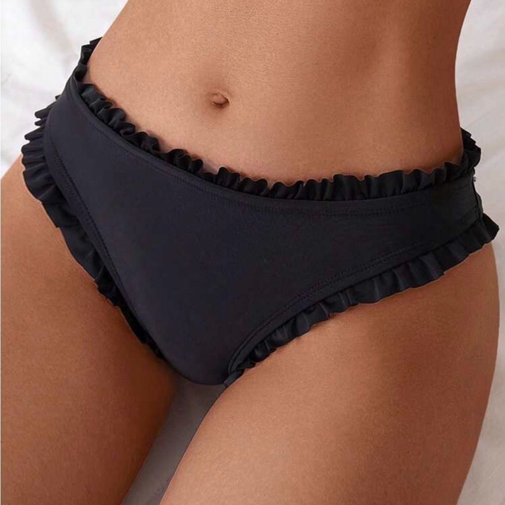 NEW! Jrs XL Classic Black Ruffle Bikini Bottom